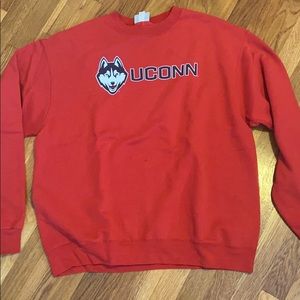 UCONN SWEATSHIRT